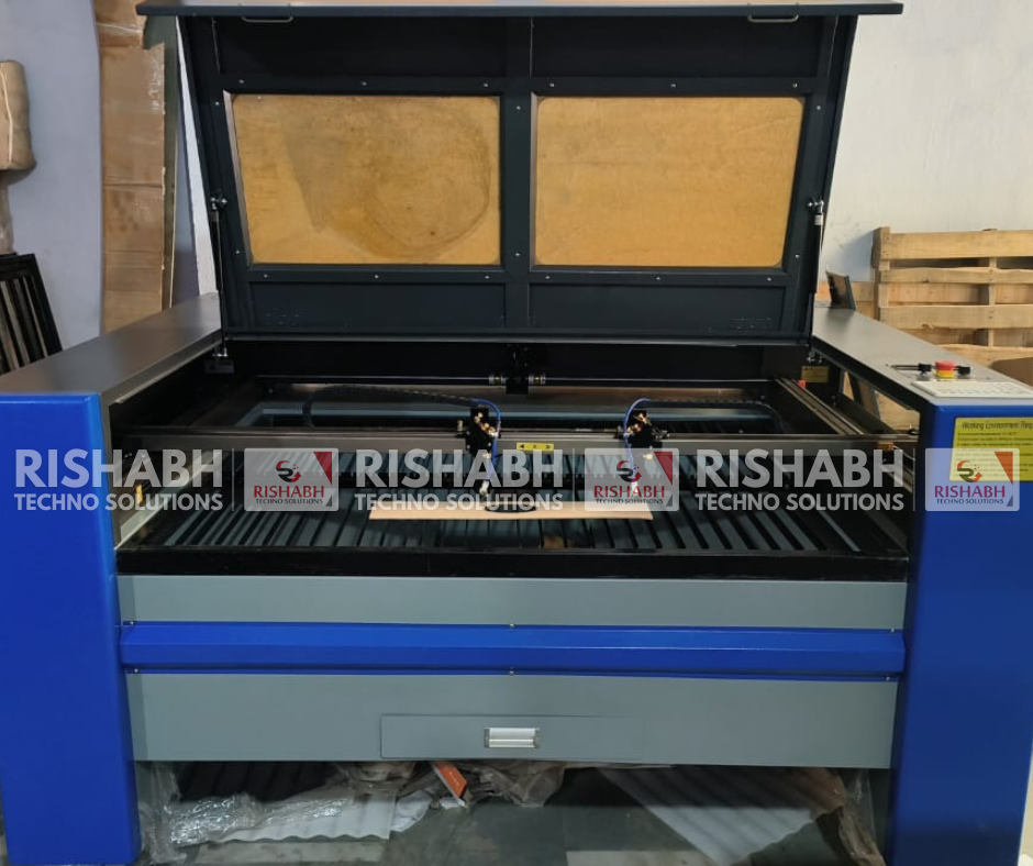 CO2 LASER CUTTING PLOTTER