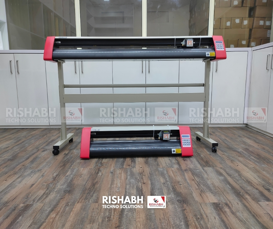 VINYL CUTTING PLOTTER