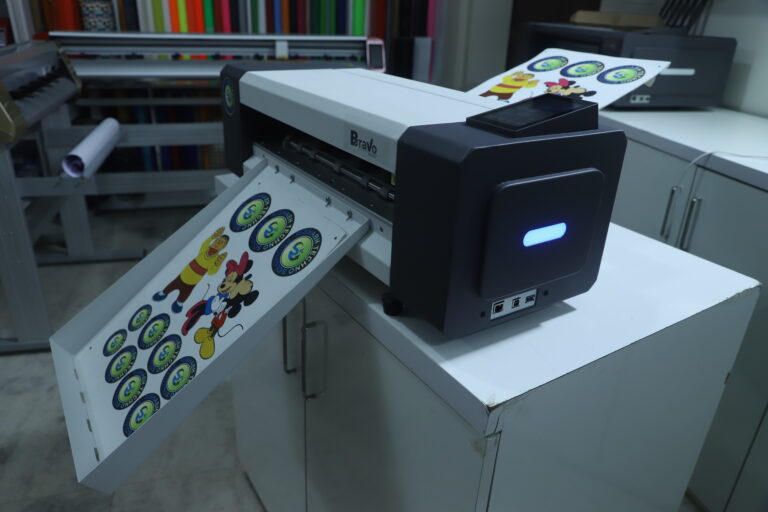 digital sheet cutting plotter