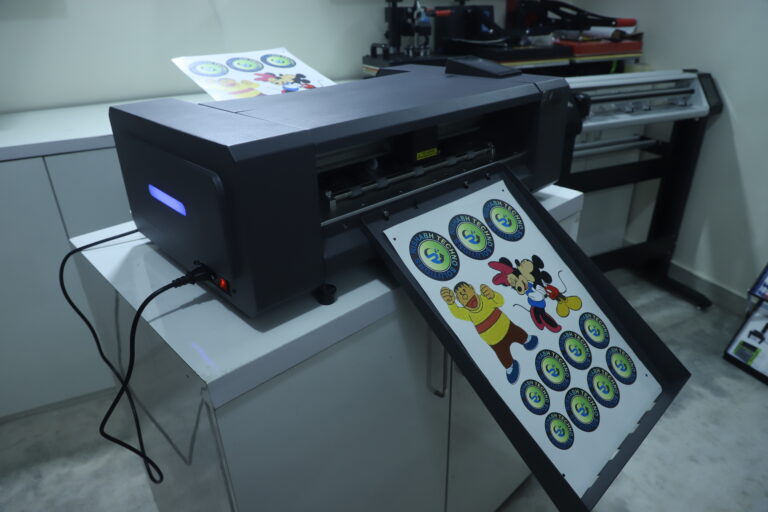 digital sheet cutting plotter