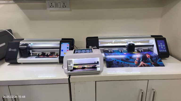 MOBILE CUTTING PLOTTER