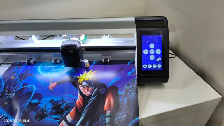 mobile and laptop skin cutting plotter