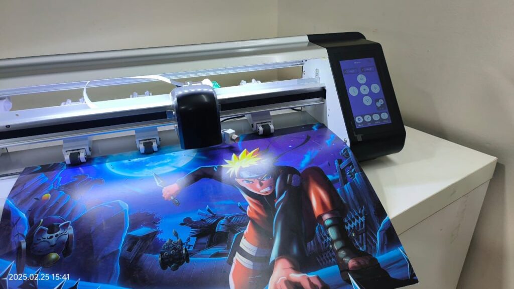 LAPTOP CUTTING MACHINE